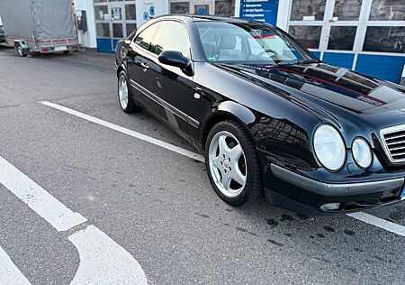 Mercedes-Benz CLK 320 ELEGANCE