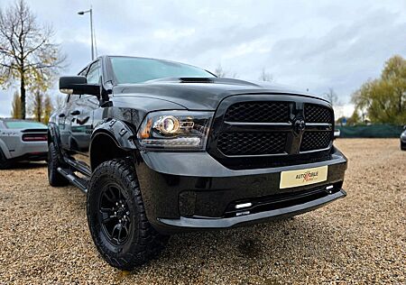 Dodge RAM 5.7 HEMI Offroad 4x4 / 2" Lift / Breit / LED