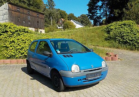 Renault Twingo Plus HU/AU NEU!