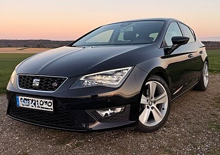Seat Leon FR | Navi | Xenon | SHZ | 8-fach bereift