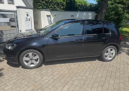 VW Golf Volkswagen 1.2 TSI 63kW BMT Comfortline Comfortline