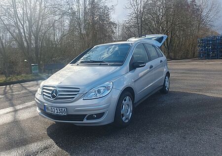 Mercedes-Benz B 180 CDI -