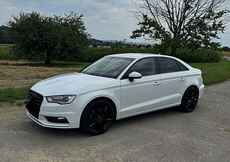 Audi A3 1.4 TFSI cod ultra S tronic -