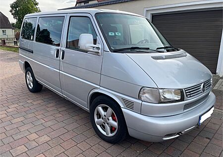 VW T4 Multivan Volkswagen Generation 2.5 TDI 151 Ps mit Tüv