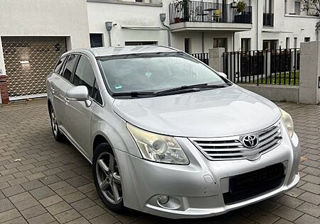 Toyota Avensis Combi TEC-Edition 2.2 D-4D Automatik...