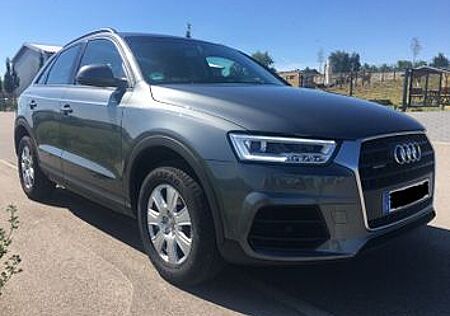 Audi Q3 - Automatik - Diesel/Unfallfrei/DE