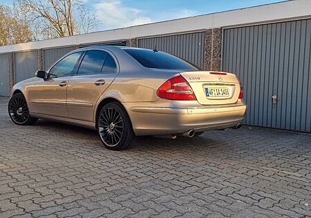 Mercedes-Benz E 240 Elegance