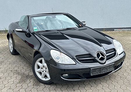 Mercedes-Benz SLK 200 Leder Navi - Xenon - Scheckheftgepflegt