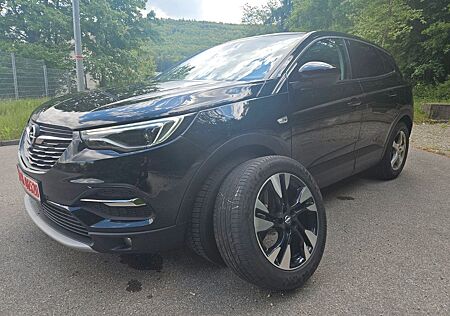 Opel Grandland X 2.0 D-AUT/LEDER/PANO/NAVI/LED/ALU18