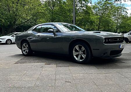 Dodge Challenger UNFALLFREI! SXT | 3,6l V6