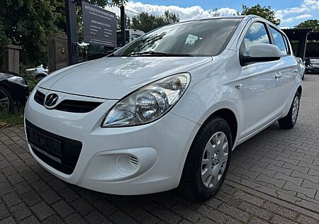Hyundai i20 1.2l *EURO5* KLIMA *NAVI* *KAMERA* TÜV 3/26