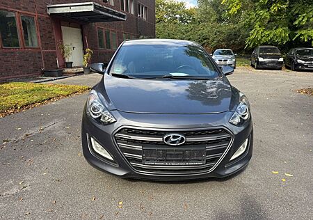 Hyundai i30 1.6 GDI PASSION PLUS/Automatik/Klima