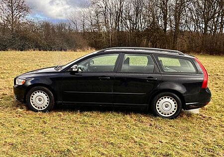 Volvo V50 D2 -