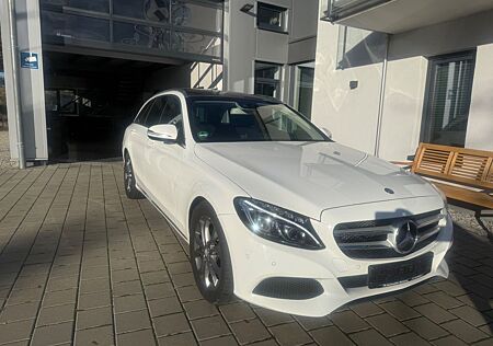 Mercedes-Benz C 180 T CGI Aut. Navi Xenon Panomara Ahk Spurhal
