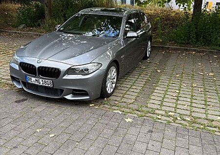 BMW M550d xDrive Touring A M