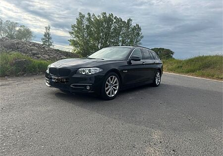 BMW 520d Touring A Luxury Line Luxury Line