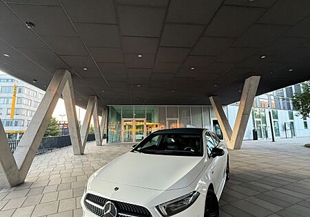 Mercedes-Benz A 250 e DCT -