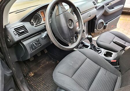 Mercedes-Benz B 160 BlueEFFICIENCY -