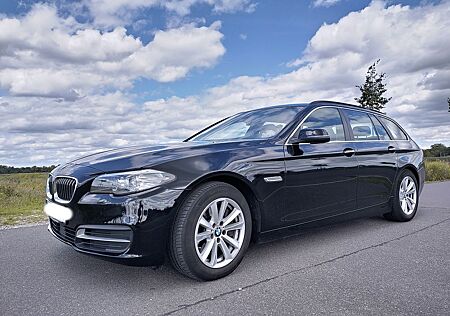 BMW 530d xDrive Touring Head-Up AHK Navi Leder ACC