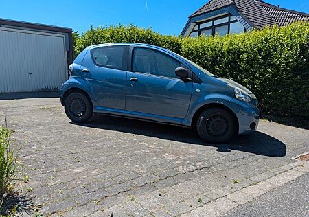 Toyota Aygo (X) Aygo (X) 1,0 -
