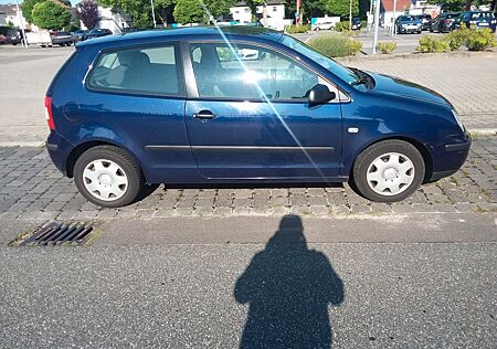 VW Polo Volkswagen 1.2 Basis ,servo ,klima! Tüv neu .,