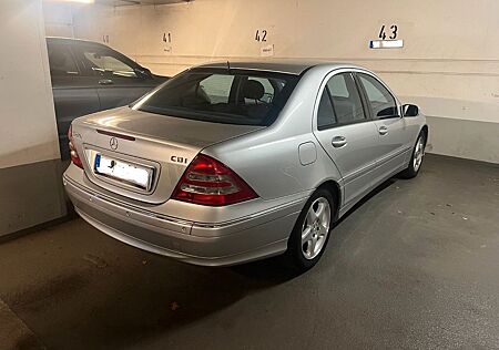 Mercedes-Benz C 270 CDI AVANTGARDE Avantgarde nur 153000 km