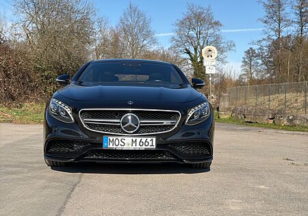 Mercedes-Benz S 63 AMG S 63 Mercedes-AMG 4MATIC Coupé AMG