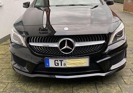 Mercedes-Benz CLA 180 AMG Line *Parkassistent