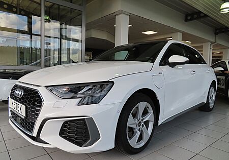 Audi A3 Sportback 40 TFSI e S line PANO LED