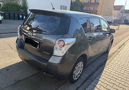 Toyota Verso 1.6l Valvematic -