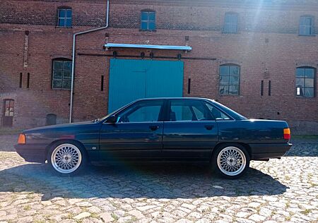 Audi 100 TYP 44 2.3E *** TÜV NEU *** 2. HAND ***