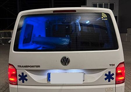 VW T6 Multivan Volkswagen T6 Ambulance Krankenwagen RTW komplett