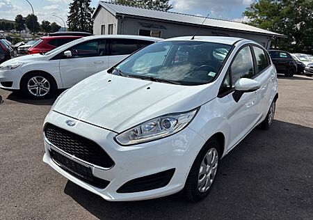 Ford Fiesta Trend**1 Hand**LED