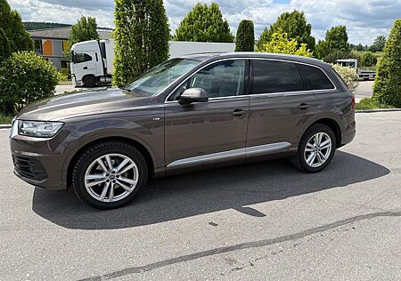 Audi Q7 3.0 TDI quattro tiptronic - S-Line