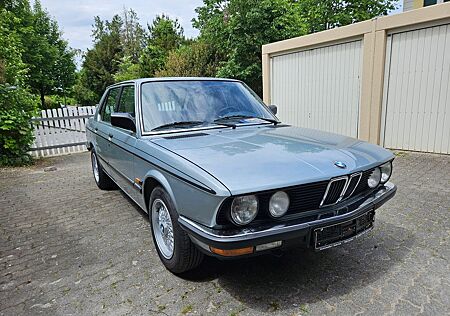 BMW 520i E 28/Klima/Class.-Databew.17.500!!/TOP!!!!