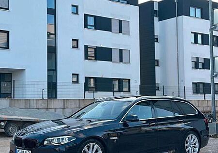 BMW 530d xDrive Touring | Vollausstattung | B&O