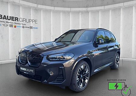 BMW iX3 Impressive HUD AHK Pano Lenkradheiz. Navi Le