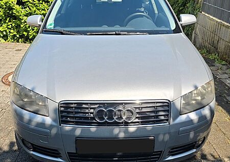 Audi A3 1.6 FSI Attraction Attraction