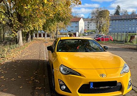 Toyota GT86 2,0-l-Boxermotor - sunrise yellow -