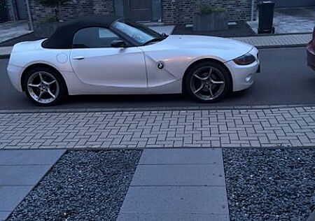 BMW Z4 2.2i