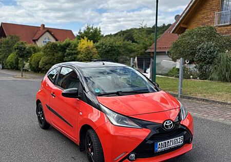 Toyota Aygo (X) Aygo (X) 1,0-l