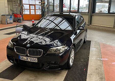 BMW 535d xDrive Touring A -