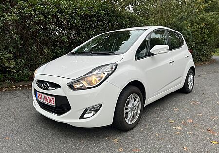 Hyundai ix20 Edition 20 *TÜV NEU*KLIMA*AHK*SHZ*