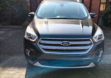 Ford Kuga 1,5 EcoBoost Titanium TOP gepflegt