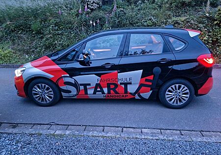 BMW 218 Aktive Tourer mit Umbau für Behinderung!!