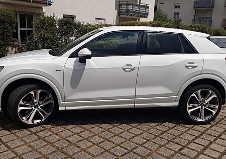 Audi Q2 35 TFSI S tronic sport sport