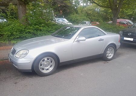 Mercedes-Benz SLK 200 -