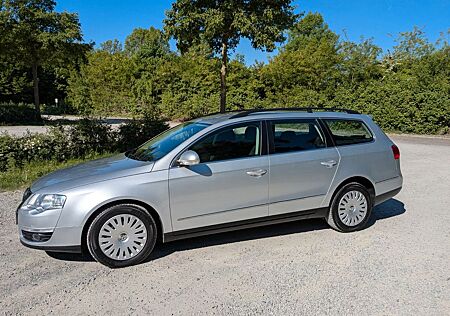 VW Passat Variant Volkswagen 1.6 TDI DPF BlueMot. Comfortl...