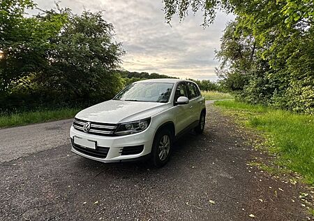 VW Tiguan Volkswagen 1.4 TSI 4MOTION TÜV/Sitzheizung/Auto Hold