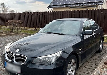 BMW 525i A - E60 Limousine